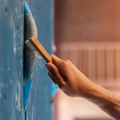 Infinity Brush, The Climbing Brush for Indoor Climbing Bouldering in Saudi Arabia