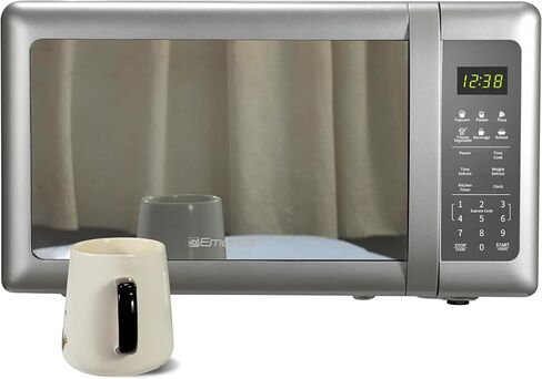 فرن ميكروويف إيمرسون MW7601SL مدمج على سطح الطاولة مع باب أنيق ذو مرآة 10 مستويات طاقة، 6 قوائم تلقائية، قرص دوار زجاجي وقفل آمن للأطفال، 0.7 قدم مكعب. قدم، فضي in Kuwait