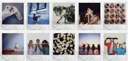 Fujifilm Instax Square White Marble Film (30 Exposures) حزمة مع قطعة قماش لتنظيف الألياف الدقيقة in Saudi Arabia