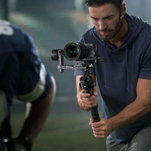 كاميرا إطار كاملة من Sony A7 III مع عدسة 28-70 مم ILCE-7M3K/B SIDMMAIN'S BUNDLE مع مجموعة وبرامج DJI RS 4 GIMBABL in Saudi Arabia