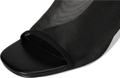 Steve Madden Women's Gleam Pump in Saudi Arabia