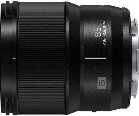 Panasonic Lumix S 85mm F/1.8 Lens (S-S85) حزمة بما في ذلك: مجموعة مرشح 3 قطع ، قبعات عدسة ، حقيبة عدسة ، حارس كاب ، مجموعة تنظيف كاملة in Saudi Arabia