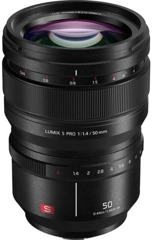 Panasonic Lumix S Pro 50mm F/1.4 Lens (S-X50) حزمة بما في ذلك: مجموعة مرشح 3 قطع ، قبعات عدسة ، حقيبة عدسة ، حارس كاب ، مجموعة تنظيف كاملة in Saudi Arabia