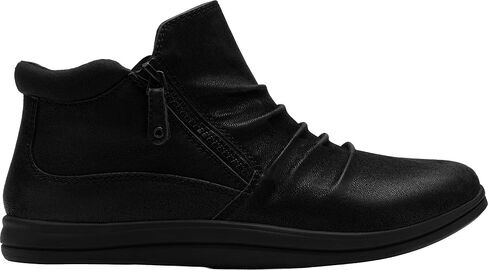 Clarks Women's Breeze Path Cloudsteppers Ankle Boots in Saudi Arabia