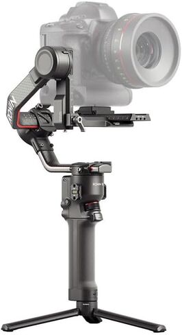 DJI RS 2-3-AXIS مثبت GIMBAL لـ DSLR والكاميرا بدون مرآة ، Nikon Sony Panasonic Canon Fujifilm ، Ronin S ، 4.5 كجم حمولة ، ألياف الكربون ، شاشة تعمل باللمس-أسود-أسود in Saudi Arabia