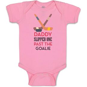Cute Rascals Baby Bodysuit Daddy Slipped 1 past The Goalie Hockey Dad Father's Day Boy & Girl Baby Clothes Funny Cotton Soft Pink Design Only Newborn in Kuwait