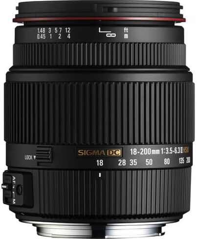 Sigma 18-200mm F3.5-6.3 II DC OS HSM Lens لكاميرا Sony SLR + 4.5 بوصة CASE + 32GB بطاقة الذاكرة + قارئ بطاقة USB ، SD/MICROSD + المزيد in Kuwait