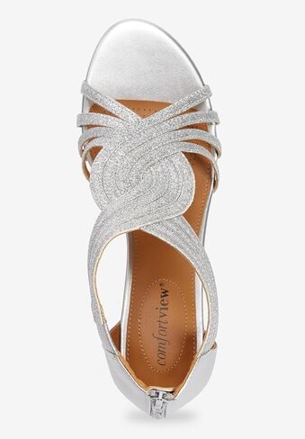 ComfortView Women’s The Genevieve Pump (عرض واسع) in Saudi Arabia