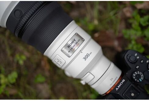 Sony FE 300mm f/2.8 GM OSS Lens (Sony E) Bundle with Rainjacket, 65" Compact Monopod, 64GB SD Card & More in Saudi Arabia
