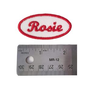 رقعة اسم Mini Rosie The Riveter للأزياء التنكرية - *للرضع والأطفال الصغار* - يمكن كيها أو خياطتها - (رقعة واحدة)