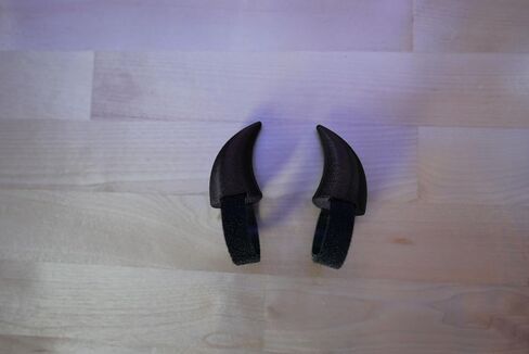 Devil Horns for Headphones (Black) in Saudi Arabia