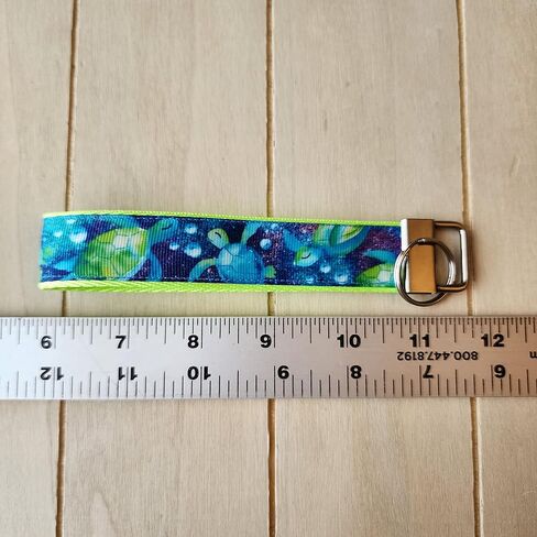 سوار معصم سلحفاة بحرية، استوديو جولي إن جي، مصنوع يدويًا، حبل سيارة على شكل سلحفاة خضراء نيون، سلسلة مفاتيح على شكل حيوانات المحيط الاستوائي in Kuwait