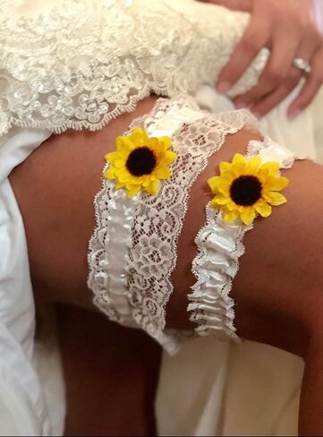 Sunflower Garter Bride Set in Saudi Arabia