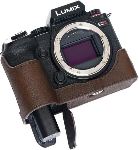 علبة كاميرا S5 II ، غلاف حقيبة حقيبة من الجلد المصنوع يدويًا من الجلد الحقيقي لـ Panasonic Lumix S5 Mark II S5II ، إصدار فتحة + حزام يدوي (القهوة) in Saudi Arabia