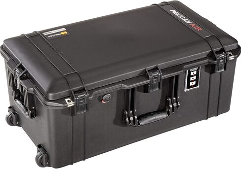 Pelican Black 1626 Case ، مع عجلات. يأتي مع فواصل صفراء مبطنة. in Kuwait