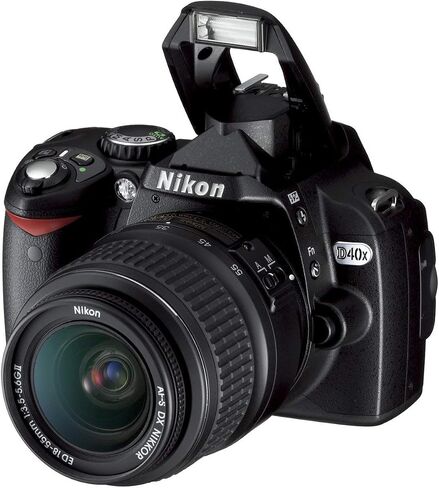 Nikon D40x 10.2mp كاميرا SLR الرقمية مع عدسة 18-55 مم f/3.5-5.6g Ed II AF-S DX Zoom-Nikkor (الطراز القديم) (متجدد) in Saudi Arabia