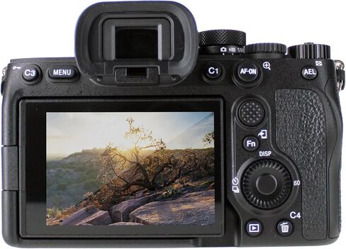 كاميرا Sony A7 IV غير المرآة مع عدسة 28-70 مم (7M4K/B) in Saudi Arabia