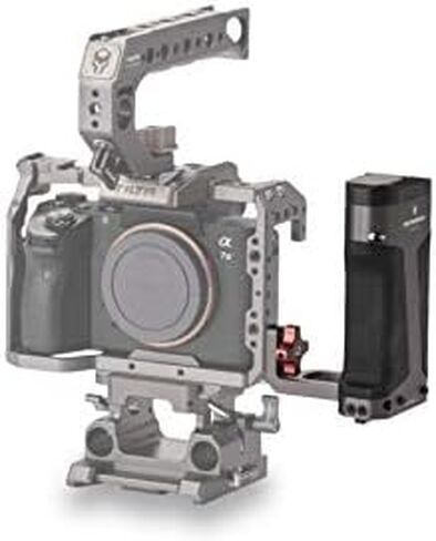 Tilta TA-SH6-57-G مقبض طاقة جانبي لـ Sony A7/A9 ، Canon 5D/7D ، Tilta BMPCC 4K-12V DC ، طاقة 8V USB ، رمادي in Kuwait