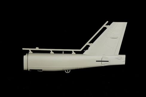 Italeri ITA1442 1:72 B-52H Stratofortress [مجموعة بناء النماذج]، متعددة الألوان in Saudi Arabia
