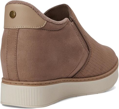 Skechers Liles Lands Free-Ins: Hush Up Loafer in Kuwait
