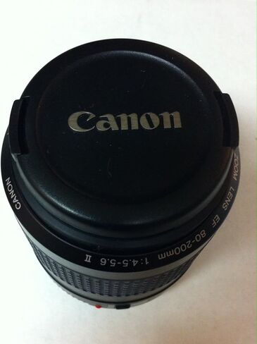 تستخدم عدسة Canon 80-200mm F4.5-5.6 II (متجددة) in Kuwait
