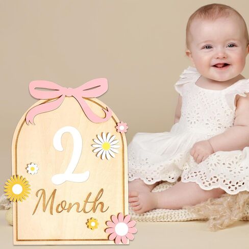 Baby Monthly Milestone Card ، Bow & Flower Wooden Baby Discor مع 11 رقمًا لطيفًا لعلامات المعالم المولودة حديثي الولادة. in Saudi Arabia