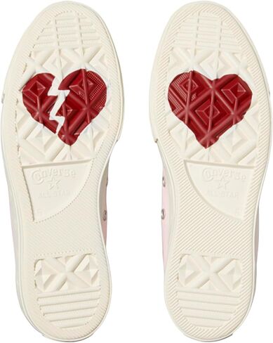 Converse Women Chuck Taylor All Star Lift Platform Hearts High Top Sneaker in Saudi Arabia