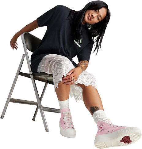 Converse Women Chuck Taylor All Star Lift Platform Hearts High Top Sneaker in Saudi Arabia