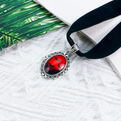 DAYANEY Magnetic Necklace for teen girls,y2k Magnet heart Necklace jewelry for daily Outfits,silver necklace Big heart puffy pendant as teen girl gift on birthday in Kuwait