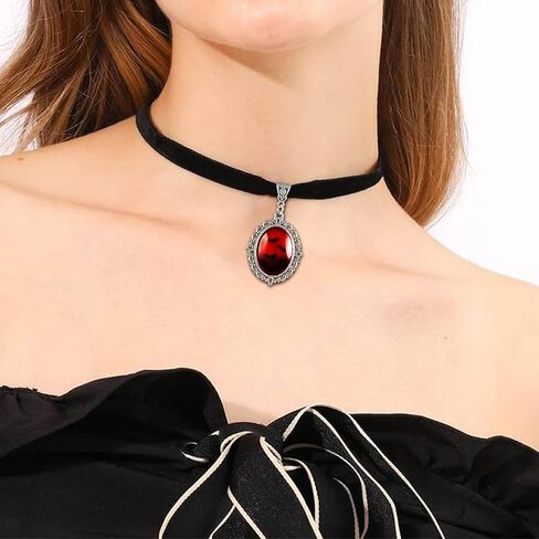 DAYANEY Magnetic Necklace for teen girls,y2k Magnet heart Necklace jewelry for daily Outfits,silver necklace Big heart puffy pendant as teen girl gift on birthday in Kuwait