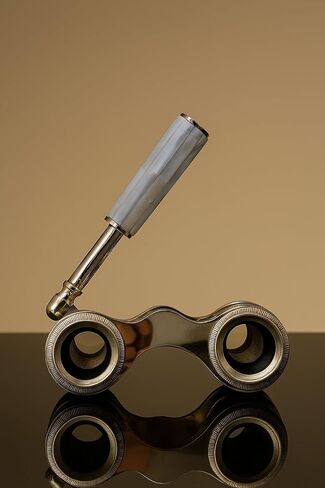 مناظير نحاسية عتيقة مع لهجات اللؤلؤ الزخرفية | تلسكوب spyglass العتيقة | عدسات مزدوجة 9 سم | تحصيل بحري | هدية مضغوطة ، وظيفية وزخرفية in Kuwait