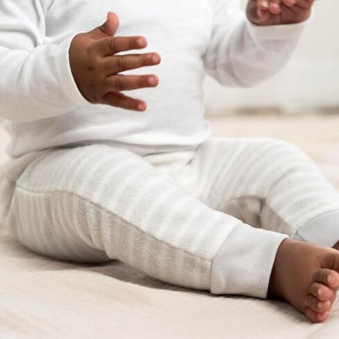 Gerber للجنسين Baby 4 عبوات سروال microfleece in Saudi Arabia