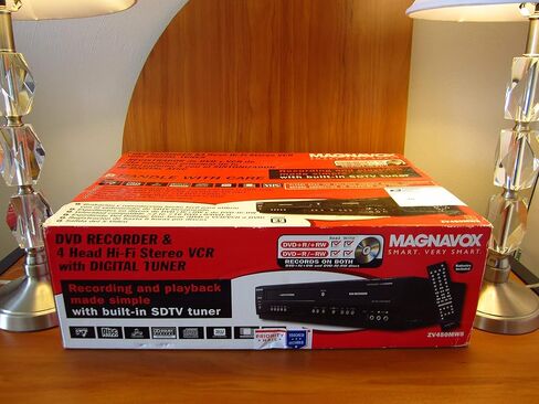 مسجل DVD Magnavox ZV450MW8 و Combo VCR مع موالف رقمي [إلكترونيات] (متجدد) in Kuwait