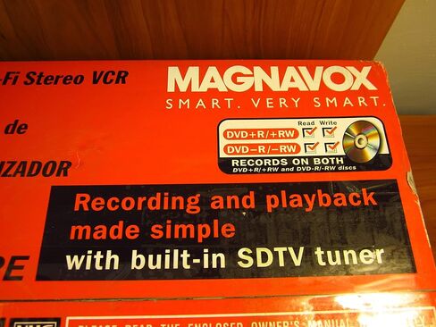مسجل DVD Magnavox ZV450MW8 و Combo VCR مع موالف رقمي [إلكترونيات] (متجدد) in Kuwait