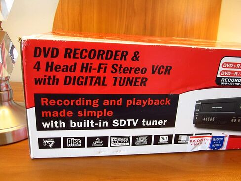 مسجل DVD Magnavox ZV450MW8 و Combo VCR مع موالف رقمي [إلكترونيات] (متجدد) in Kuwait