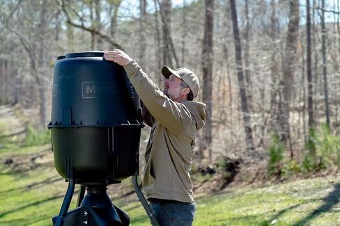 Moultrie Gravity Deer Feeder - Tripod Game Feeder - محول تحويل سهل - PELLET PELLET جاهز - إعداد وعرة بدون قوة لإدارة الغزلان in Kuwait