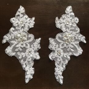 1 Pair Fine Lace Fabric Patches Embroidered Trim Applique Decor Dress Decoration (Yellow)