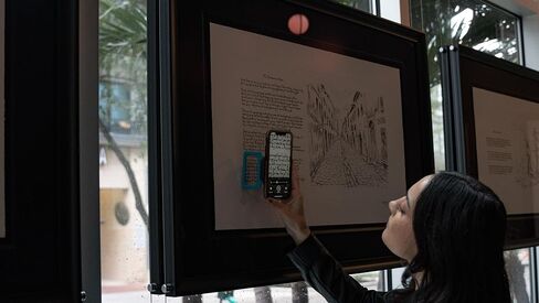 SightStand Phone Stand Mashifier with Clip-On Focus Lens-Universal Smartphone Resulter for Reading Assistance-قبضة قوية ، قابلة للتعديل ، آمنة ، متينة ، تعمل مع أي هاتف in Saudi Arabia