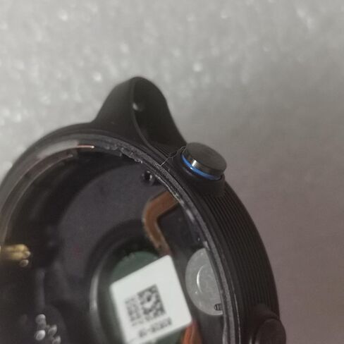 استبدال القشرة الخلفية للغطاء الخلفي للغطاء الخلفي لـ Garmin Forerunner 945 in Kuwait