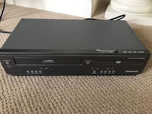 MAGNAVOX DV200MW8 DVD/VHS Combo Player (Renewed) in Saudi Arabia