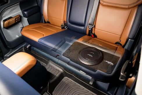 Skar Audio Single 10 "Sealed Subwoofer العلبة المتوافقة مع شاحنات Ford Maverick 2022-2025 in Saudi Arabia