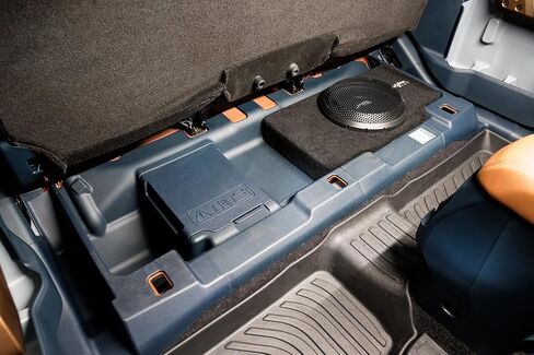 Skar Audio Single 10 "Sealed Subwoofer العلبة المتوافقة مع شاحنات Ford Maverick 2022-2025 in Saudi Arabia
