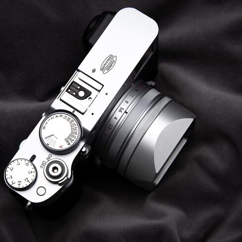 غطاء محرك العدسة المعدنية المربعة (مع غطاء) مع حلقة محول مرشح UV 49 ملم متوافقة مع Fujifilm X100V/X100VI (سيلفر ألومنيوم) in Saudi Arabia