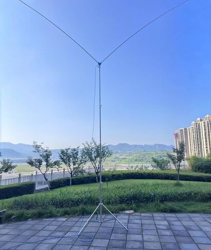 AT-V55 Portable HF/VHF/UHF Antenna Kit with Tripod, Covers 7–430MHz, Inverted-V Design, Includes Adjustable Support Stand for Field Setup and Emergency Ham Radio Use in Kuwait