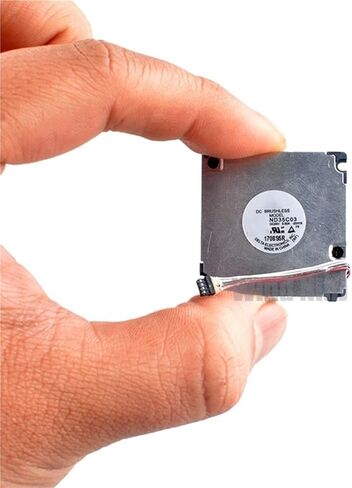 1pc ND35C03 3cm 30mm Cooling Fan 30x30x4mm DC5V 0.50A 4pin Ultra Thin Side Blown Cooling Fan for Tablet Laptop VR in Saudi Arabia