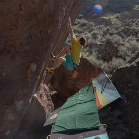 Asana VersaPad - Revolutionary Supplemental Bouldering Crash Pad - Sit Start Bouldering Mat, Climbing Crash Pad Gap Cover, Sport Mat & Essential Bouldering Gear (Open - 74" x 44" x 1") in Saudi Arabia
