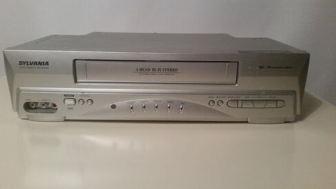 سلفانيا 6260VF 4 رأس VCR in Saudi Arabia
