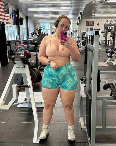 AUROLA Dream Tie Dye Workout Shorts for Women Seamless Scrunch Soft Active Shorts,Deep Red Tie Dye,M in Kuwait