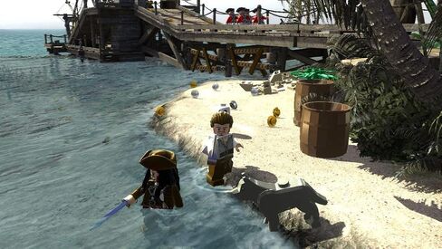 LEGO Pirates of the Caribbean - Xbox 360 (Renewed) in Saudi Arabia