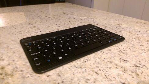 Dell Wireless Keyboard/Bluetooth for Dell Tablet 8 Pro US English (460-BBHL) in Saudi Arabia